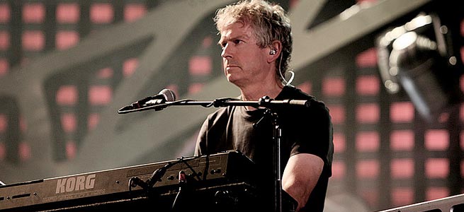 tony-banks-genesis